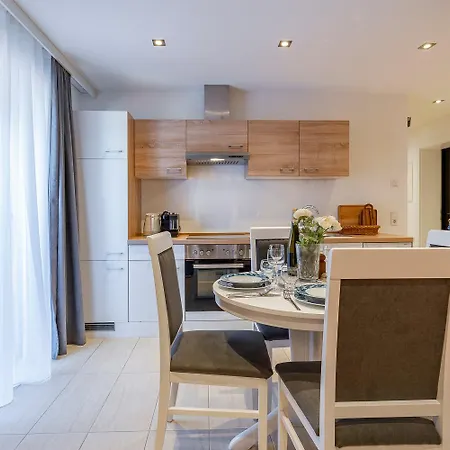 Apartment Piesendorf شقة بيسندورف